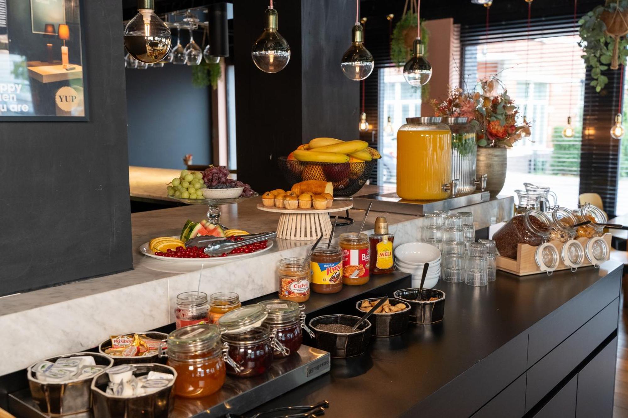 Ibis Styles Hasselt City Centre Екстер'єр фото